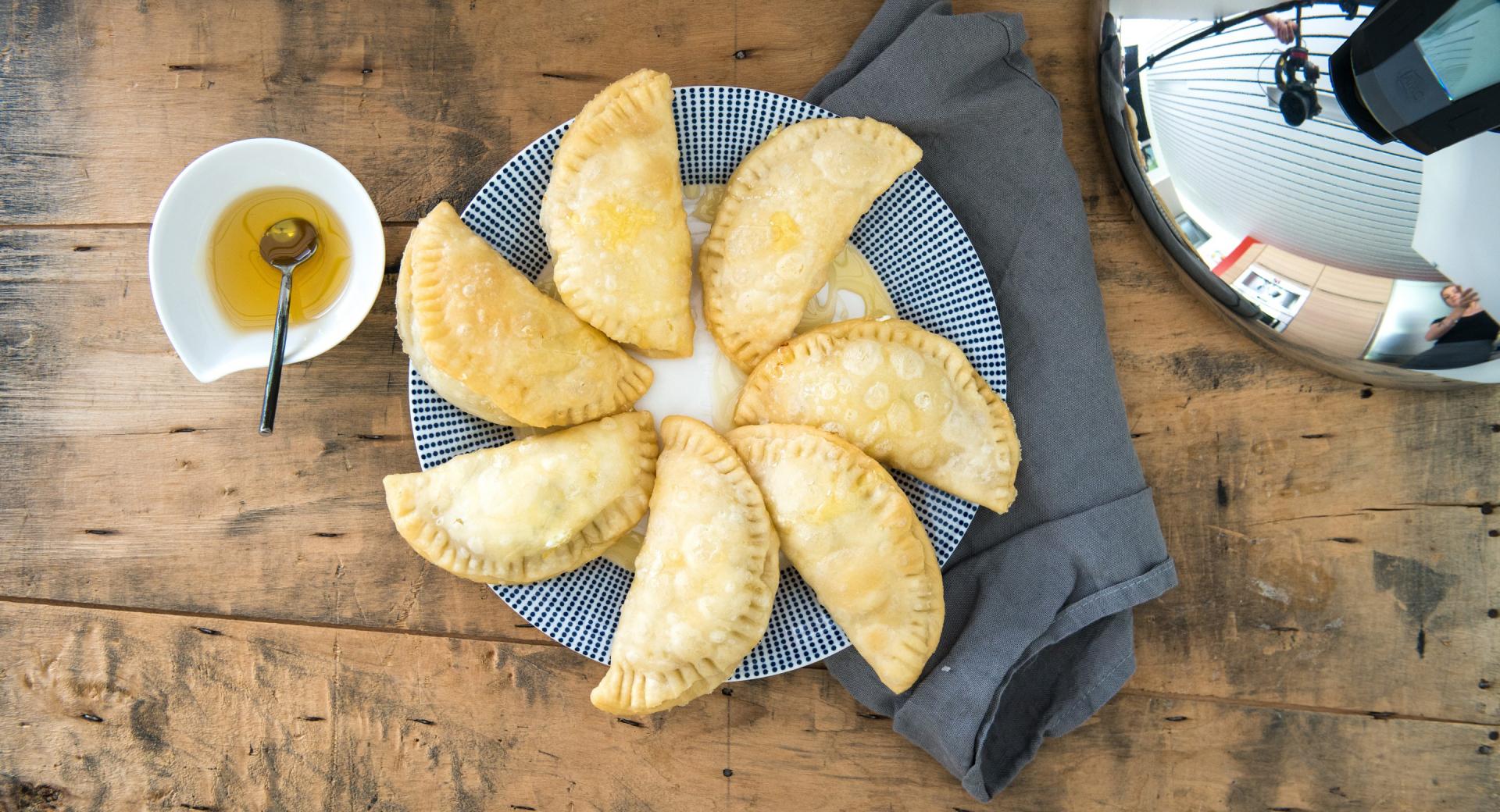 empanadillas de queso y miel 