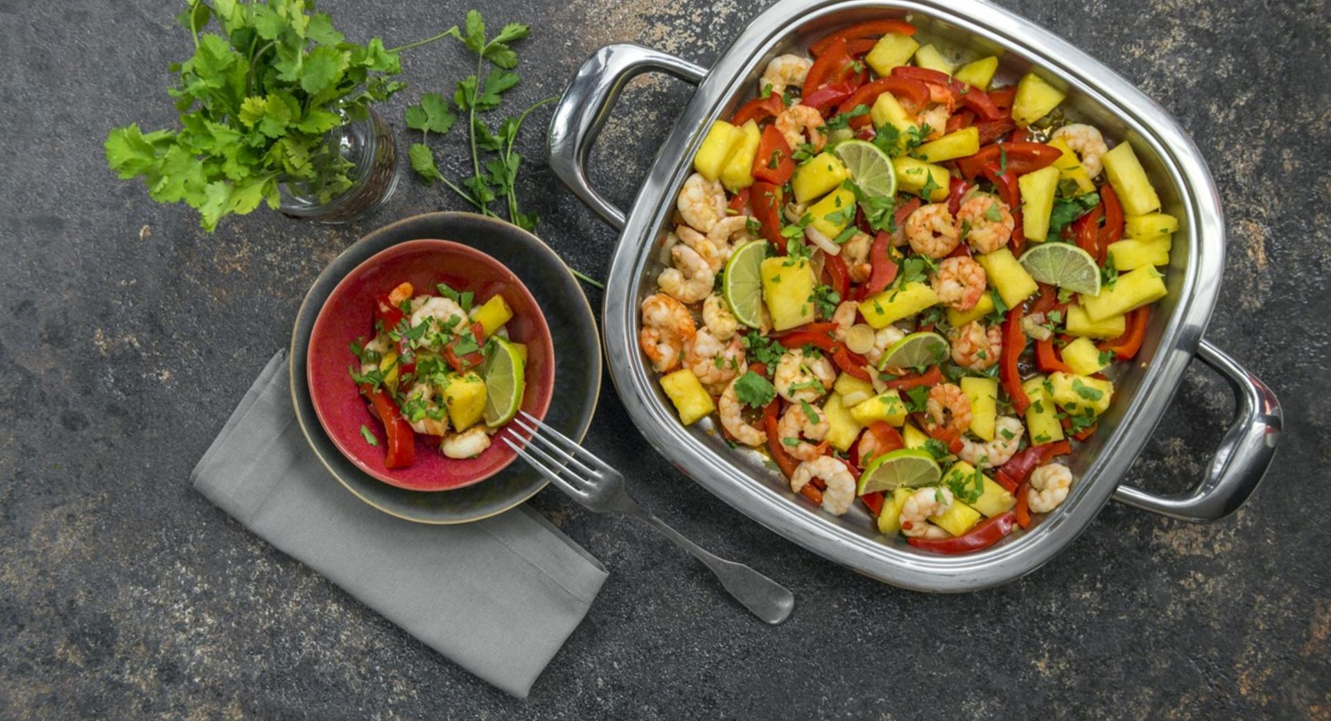 Piña asada con gambas al jengibre 