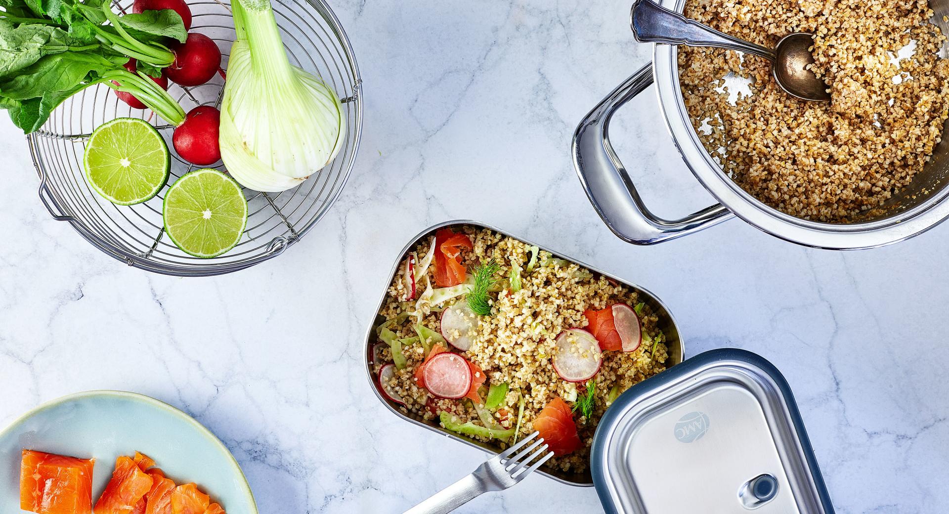 Ensalada de bulgur con salmón ahumado