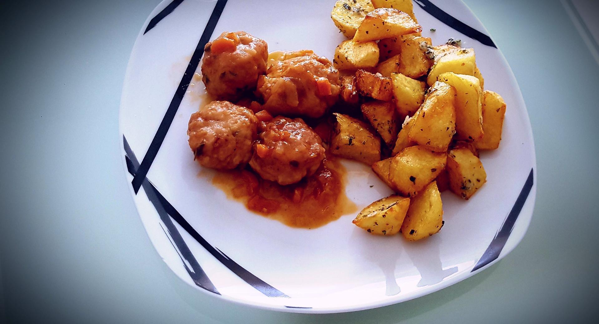 patatas fritas al ajo y provenzal