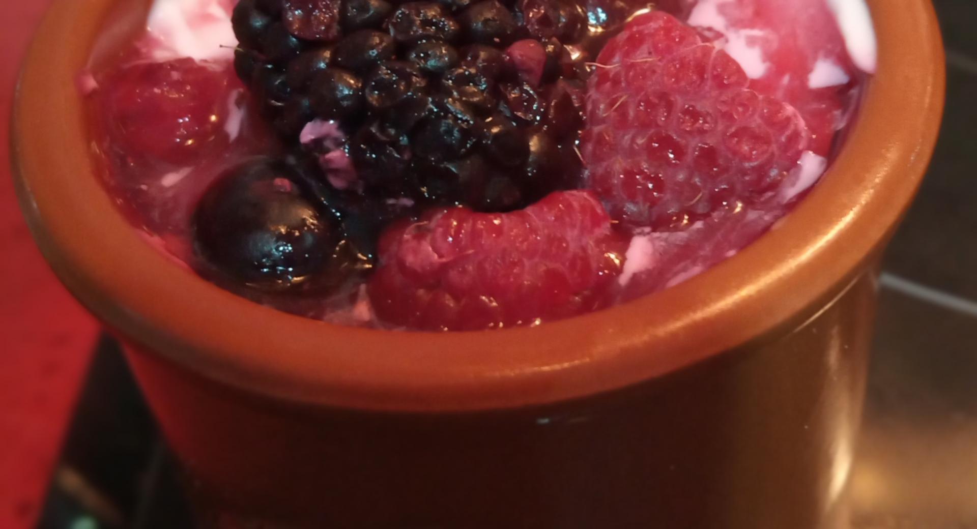 Mascarpone con frutos rojos