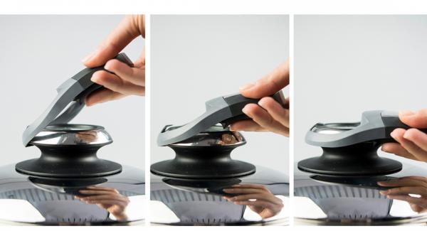 Tapar con la Tapa Rápida (Secuquick Softline) de 20 cm colocar la olla en el Navigenio y seleccionar la función (A). Introducir 7 minutos de tiempo de cocción en el Avisador (Audiotherm) y girar hasta que aparezca el símbolo de “turbo”.