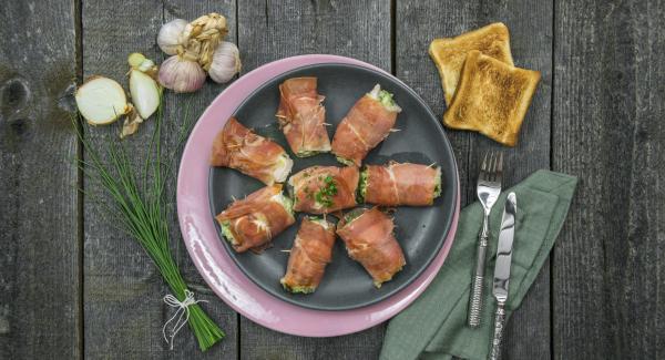 Rollitos de trucha con almendras