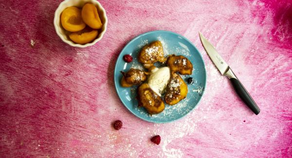 Buñuelos de melocotón y de chistorra rápidos