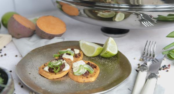 Boniato con feta y tomates secos