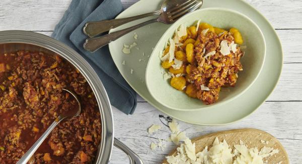 Boloñesa de ñoquis de calabaza