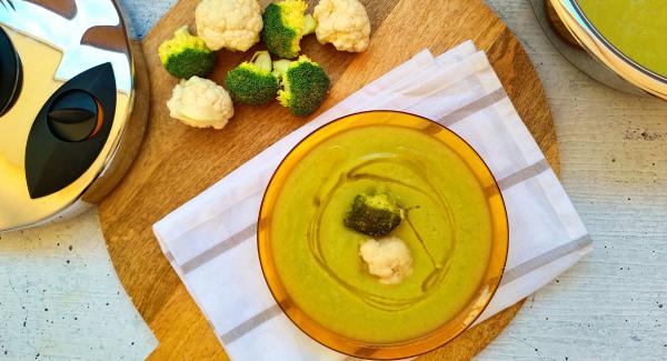Crema de coliflor y brócoli