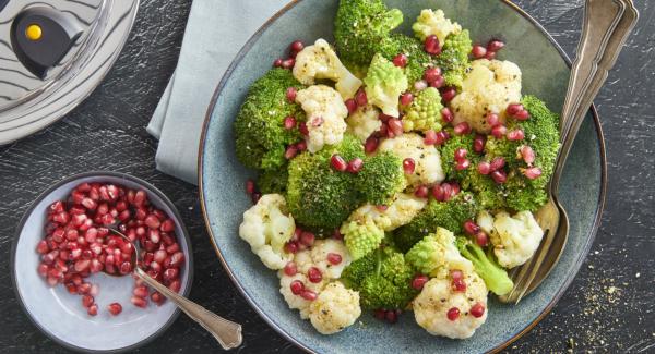 Ensalada templada de verduras con aliño de dukkah