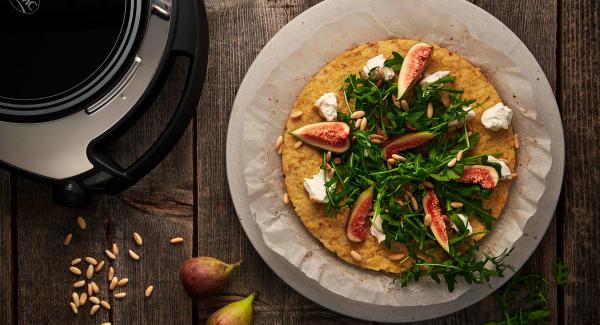 Pizza de coliflor con queso de cabra