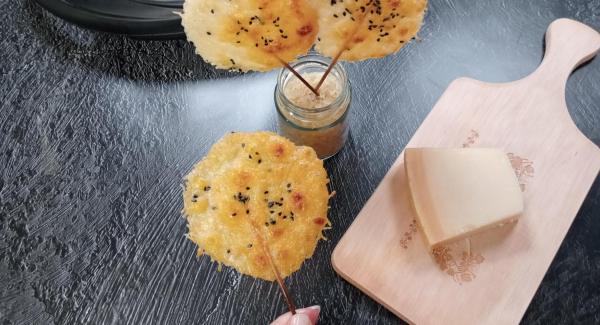 Piruletas de parmesano