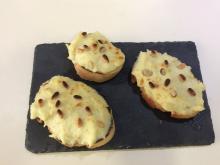 Tostadas brandada de bacalao